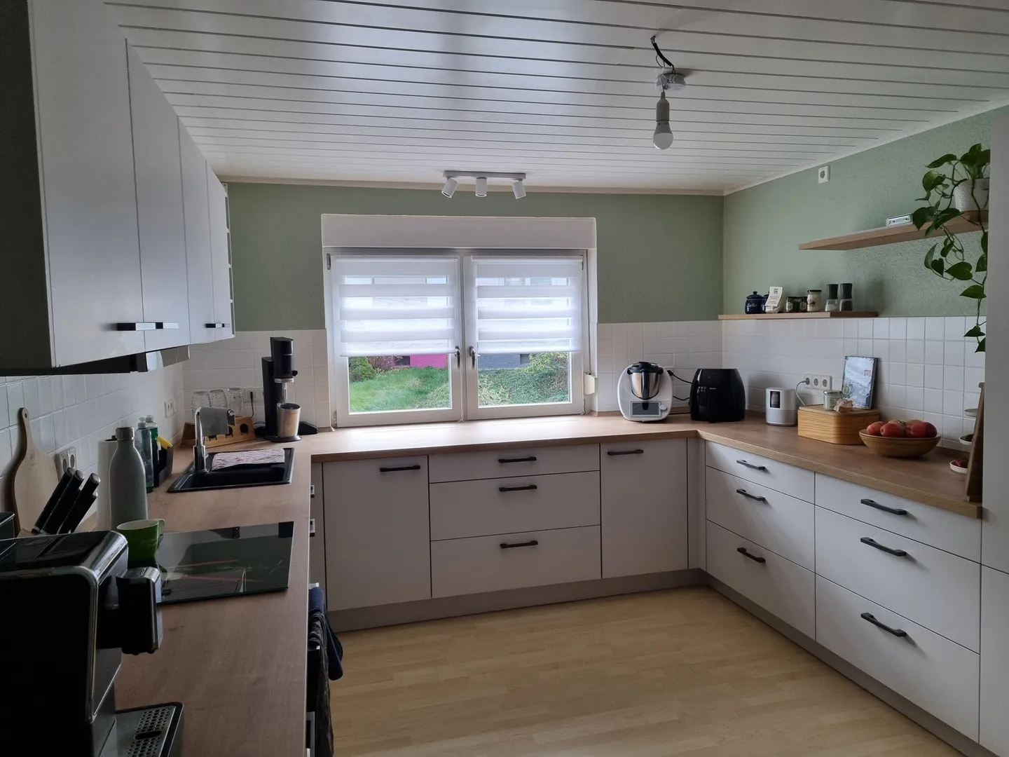 wandfarbe in der küche: ideen & tipps | misspompadour