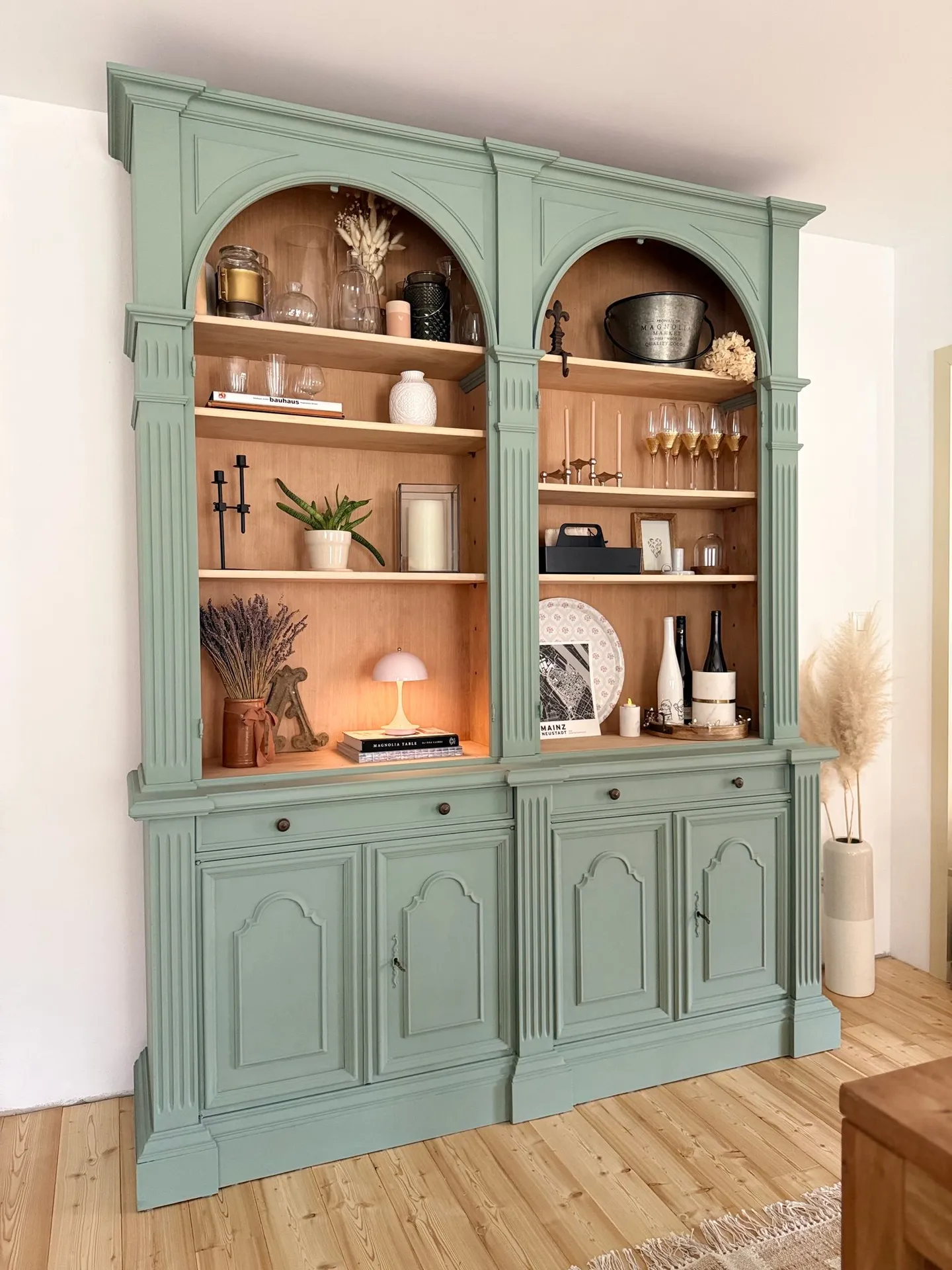 Painting wooden furniture with chalk paint: 30min Step-by-Step